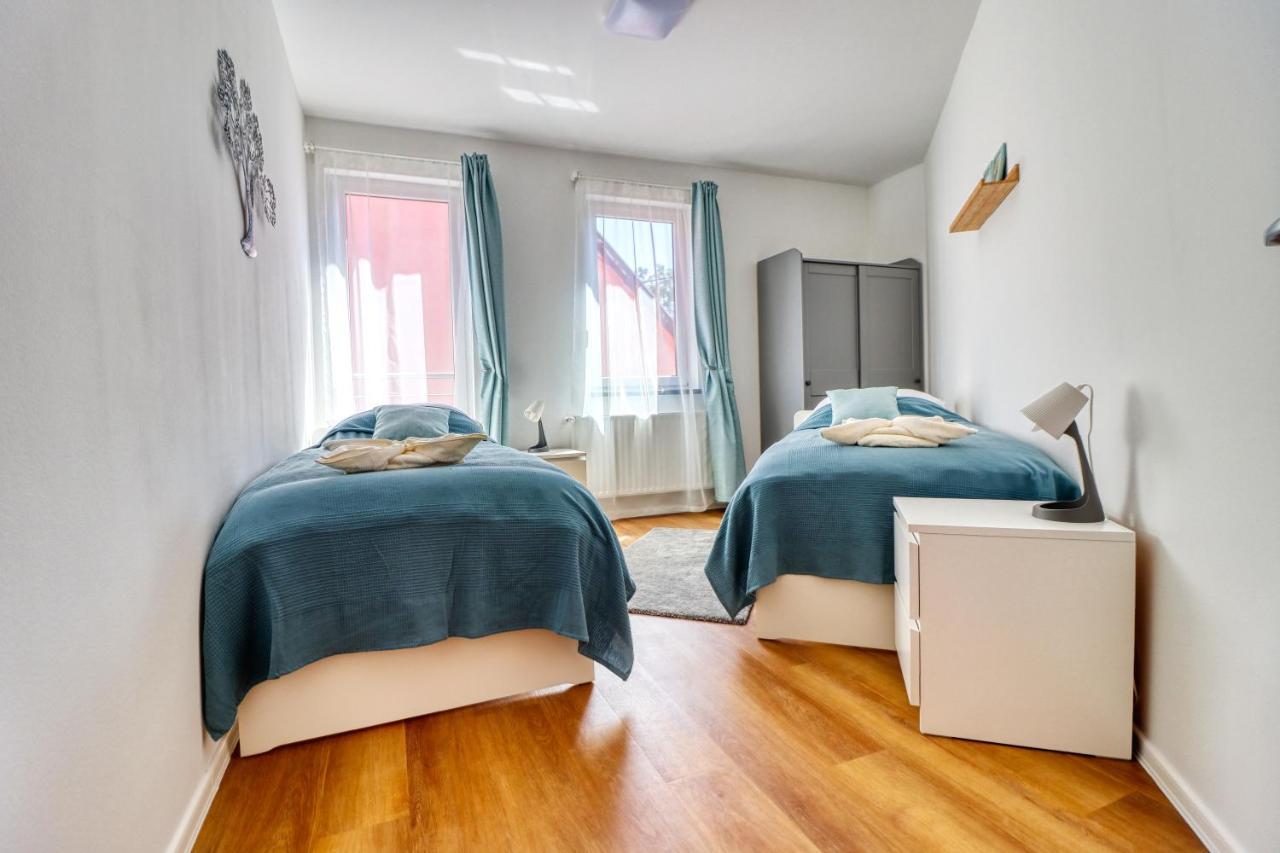 Barka Apartman Eger Esterno foto